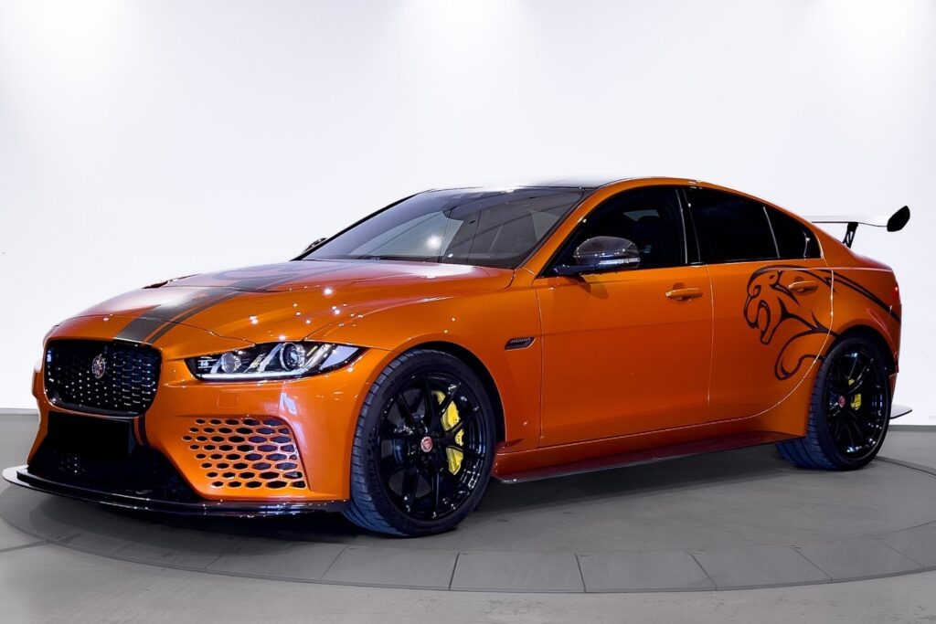 Jaguar XE SV Project 8