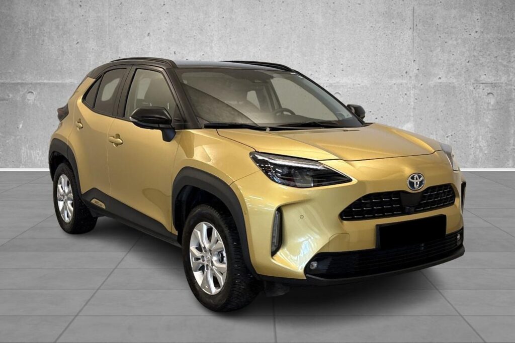 Toyota Yaris Cross 1.5 Hybrid AWD-i Executive Bi-Tone