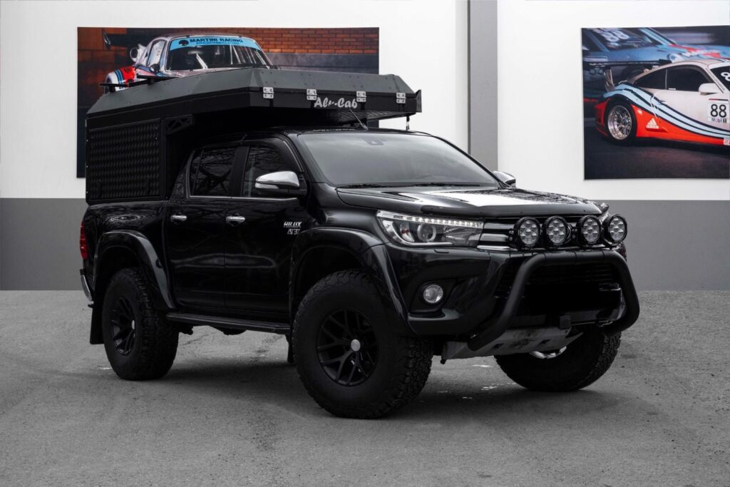 Toyota Hilux AT37 Alu-Cab Canopy