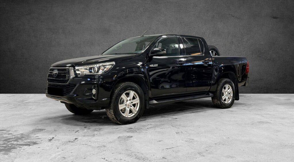 Toyota Hilux 2.4 SR+
