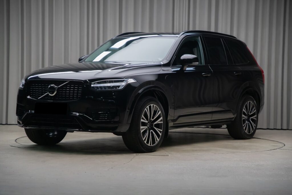 Volvo XC90 T8 Recharge AWD Ultra Dark