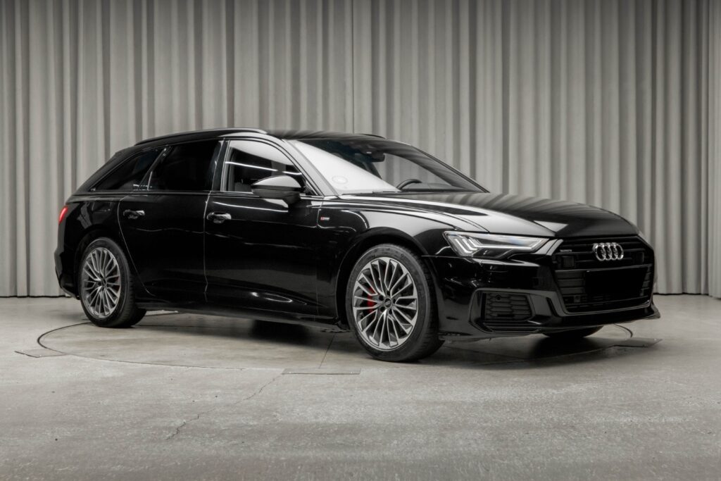 Audi A6 Avant 55 TFSI e Quattro S Line