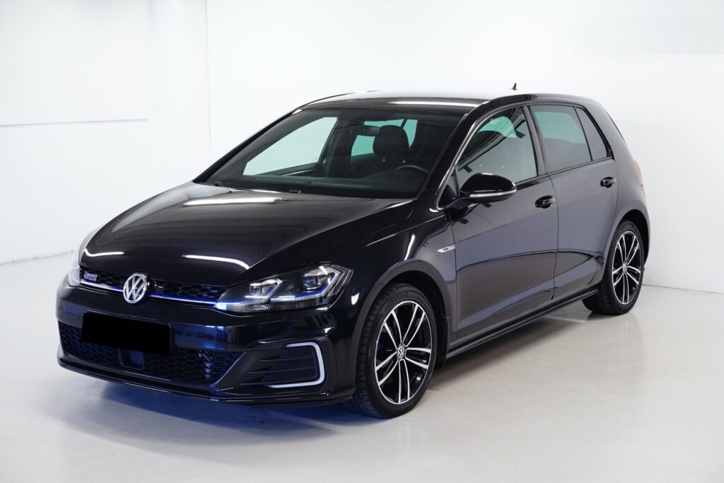 Volkswagen Golf GTE 1.4 eHybrid DSG