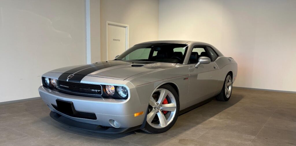 Dodge Challenger SRT8 Hennessey 6.1L HEMI V8