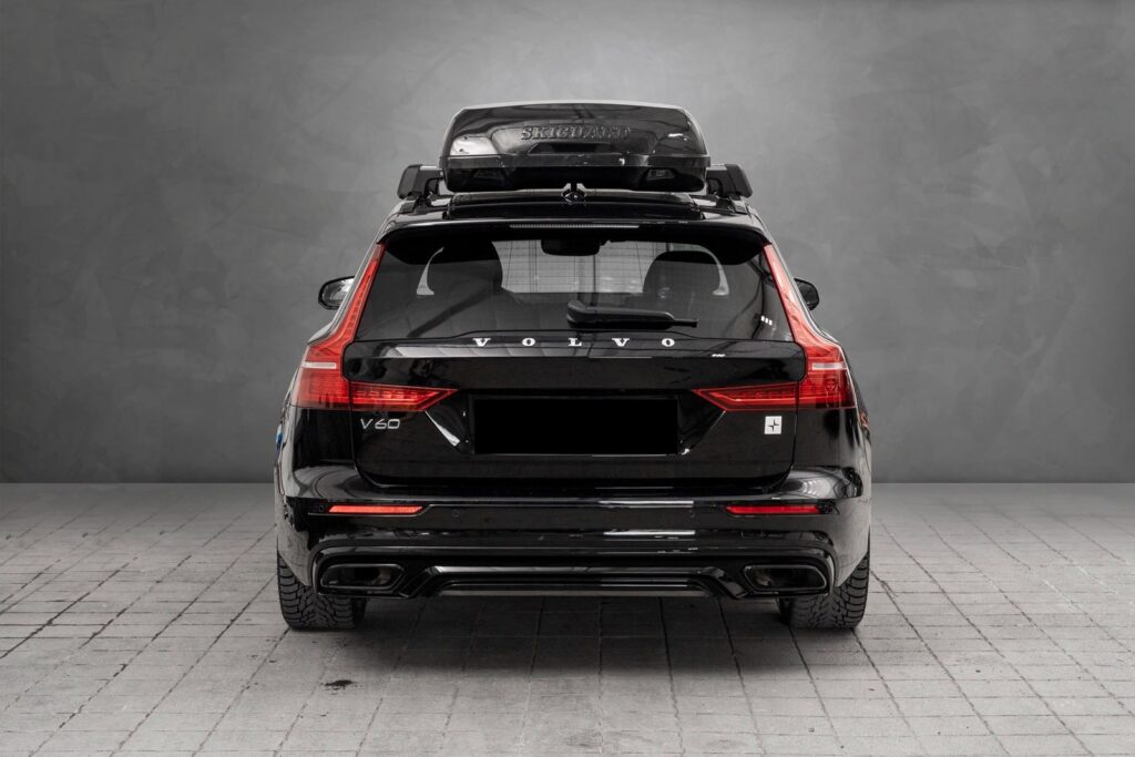 Volvo V60 T8 Twin Engine R-Design Polestar Engineered