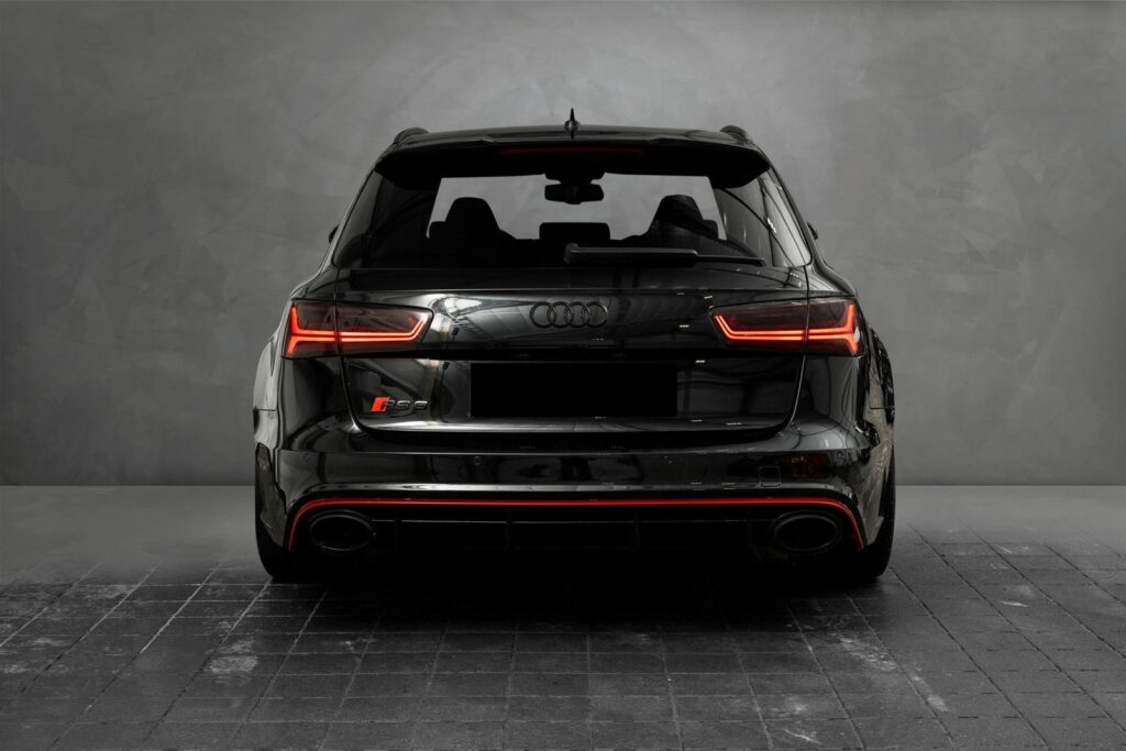 Audi RS6 Avant Quattro Exclusive