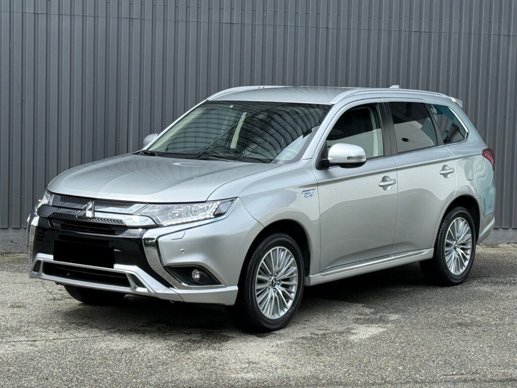 Mitsubishi Outlander PHEV AWD 2.4 224 ch Hybride Rechargeable