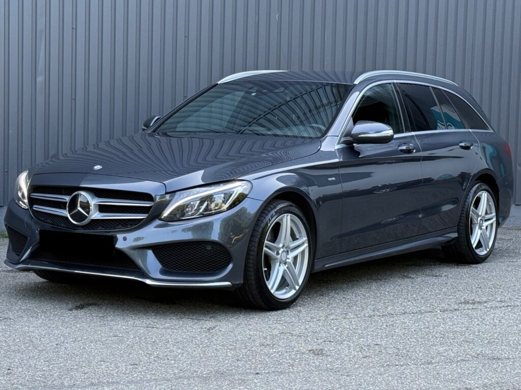 Mercedes-Benz Classe C C180 156 ch Automatique (2x AMG)
