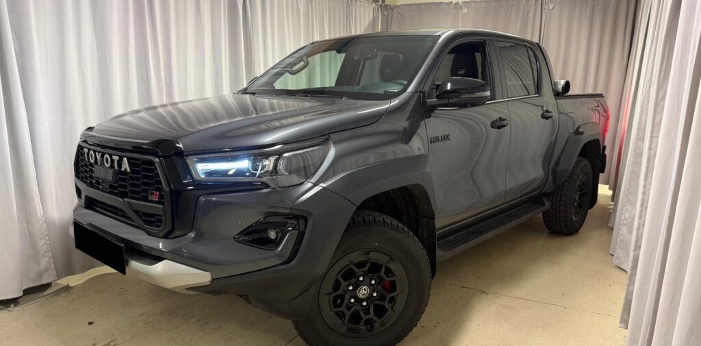 Toyota Hilux GR Sport II 2.8 D-4D Double Cab 4WD Automatique