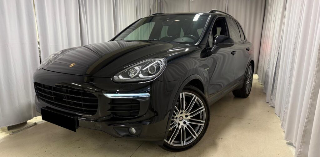 Porsche Cayenne S E-Hybrid Platinum Edition 3.0 V6 AWD Tiptronic S