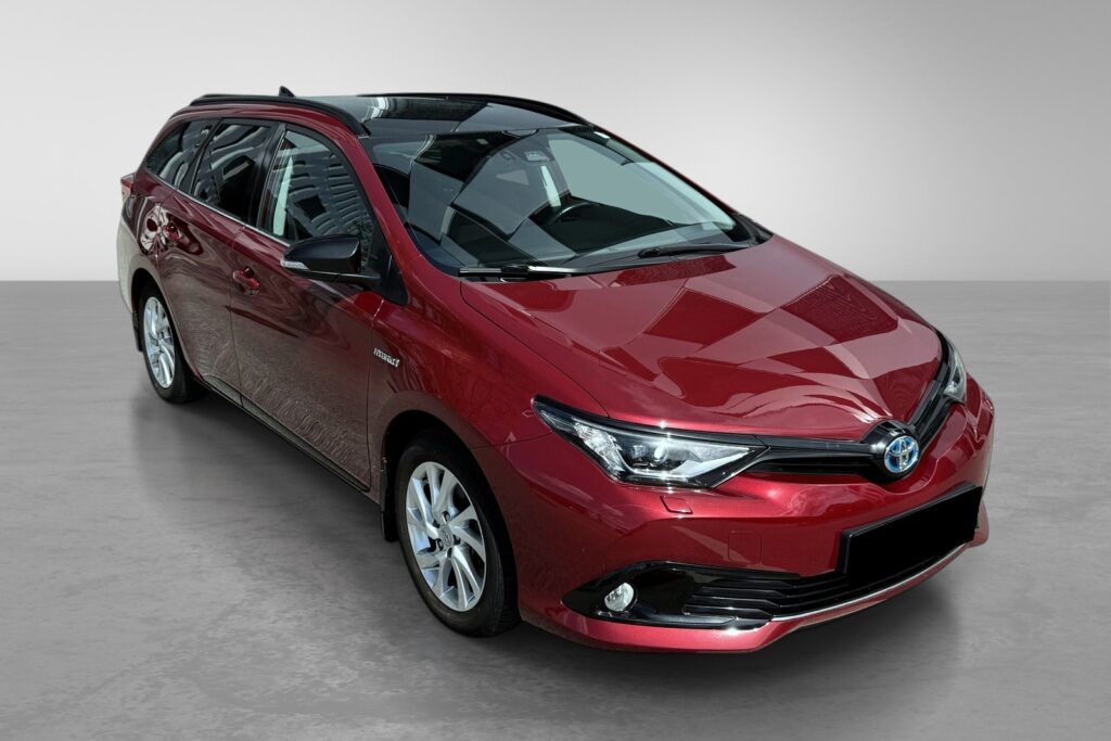Toyota Auris 1.8 Hybrid 136 ch Automatique