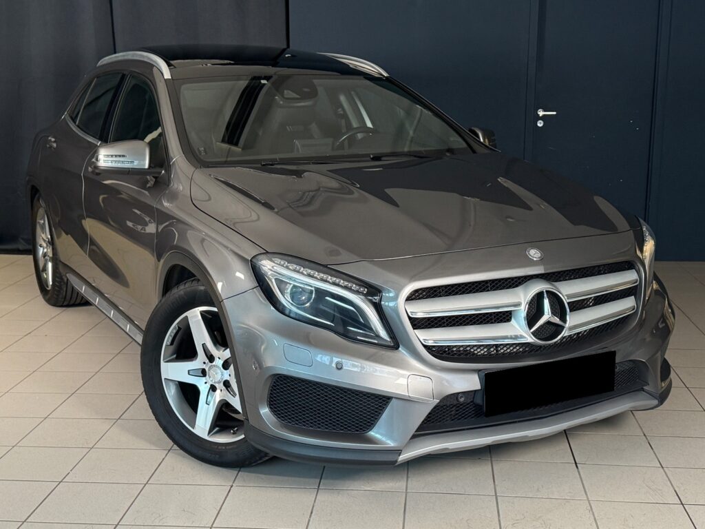 Mercedes-Benz GLA 180 AMG Line 122 ch 7G-DCT