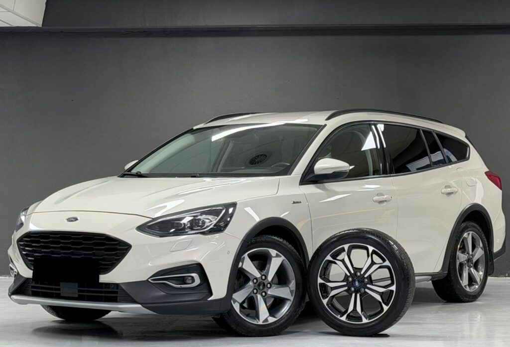 Ford Focus 1.0 EcoBoost Automatique